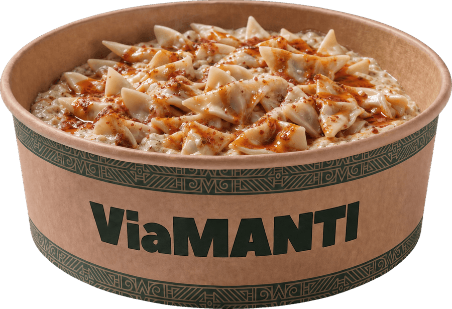 Kraft ViaMANTI kasesinde köz patlıcanlı yoğurt üzerinde mantı